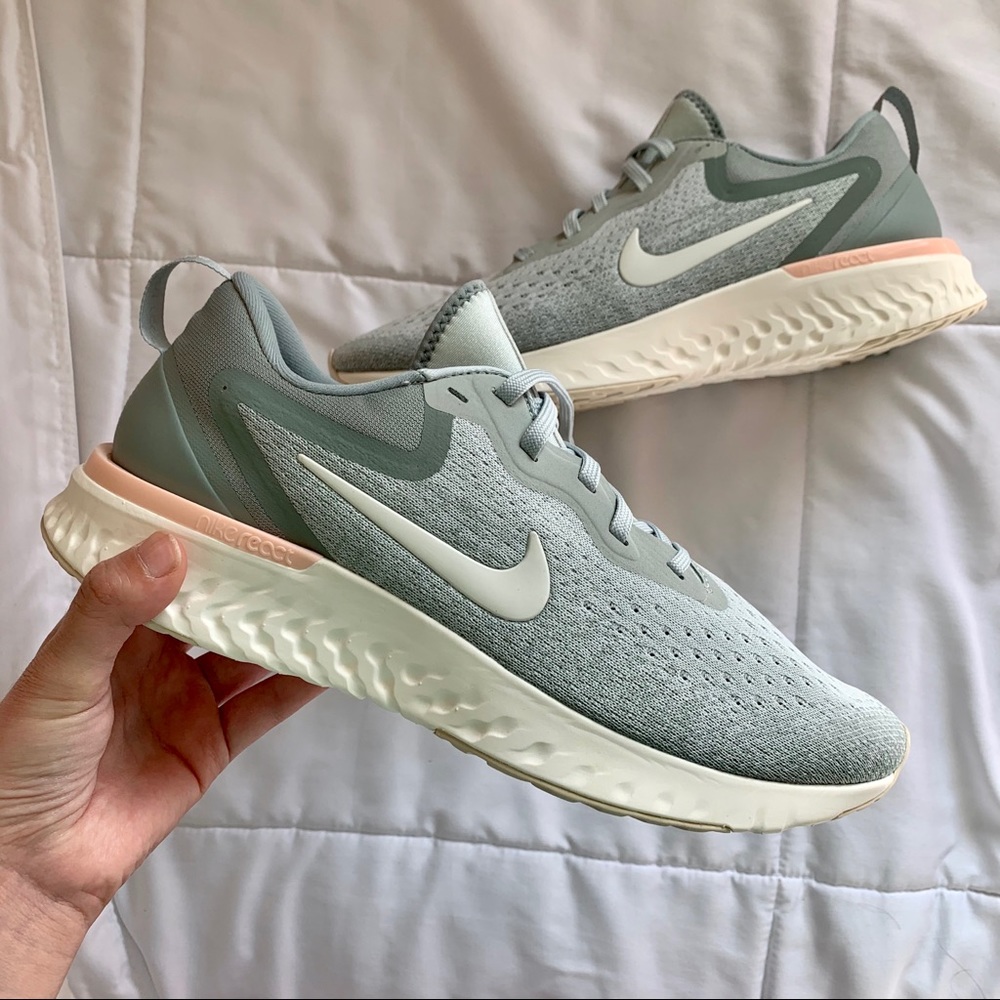 Women’s Nike Shoes NEW